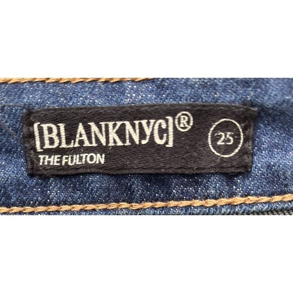 [BLANKNYC] The Fulton Boyfriend Distressed Cuffed Hem Denim Shorts, Size 25 - Picture 10 of 16